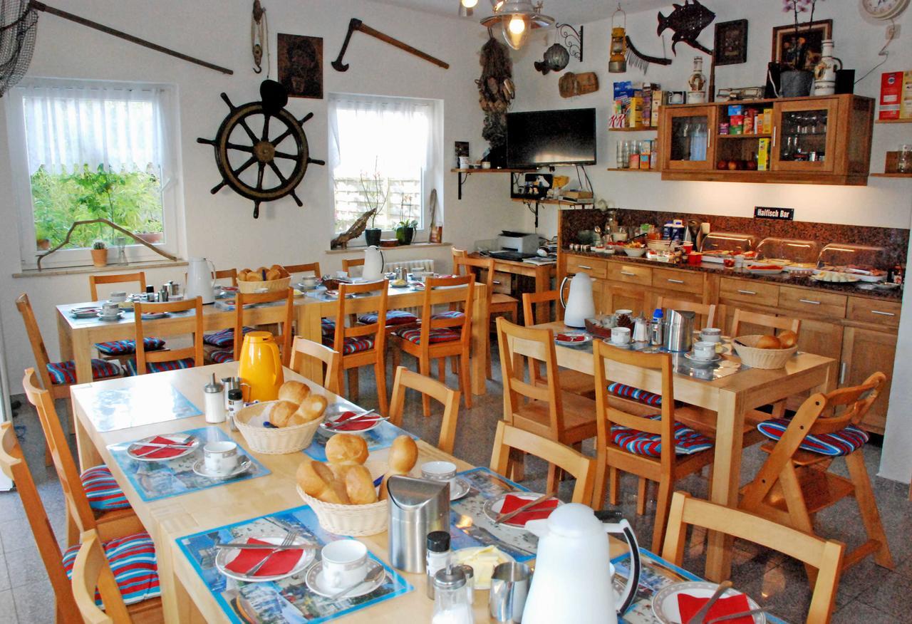 Pension Im Ostseebad Sellin Esterno foto